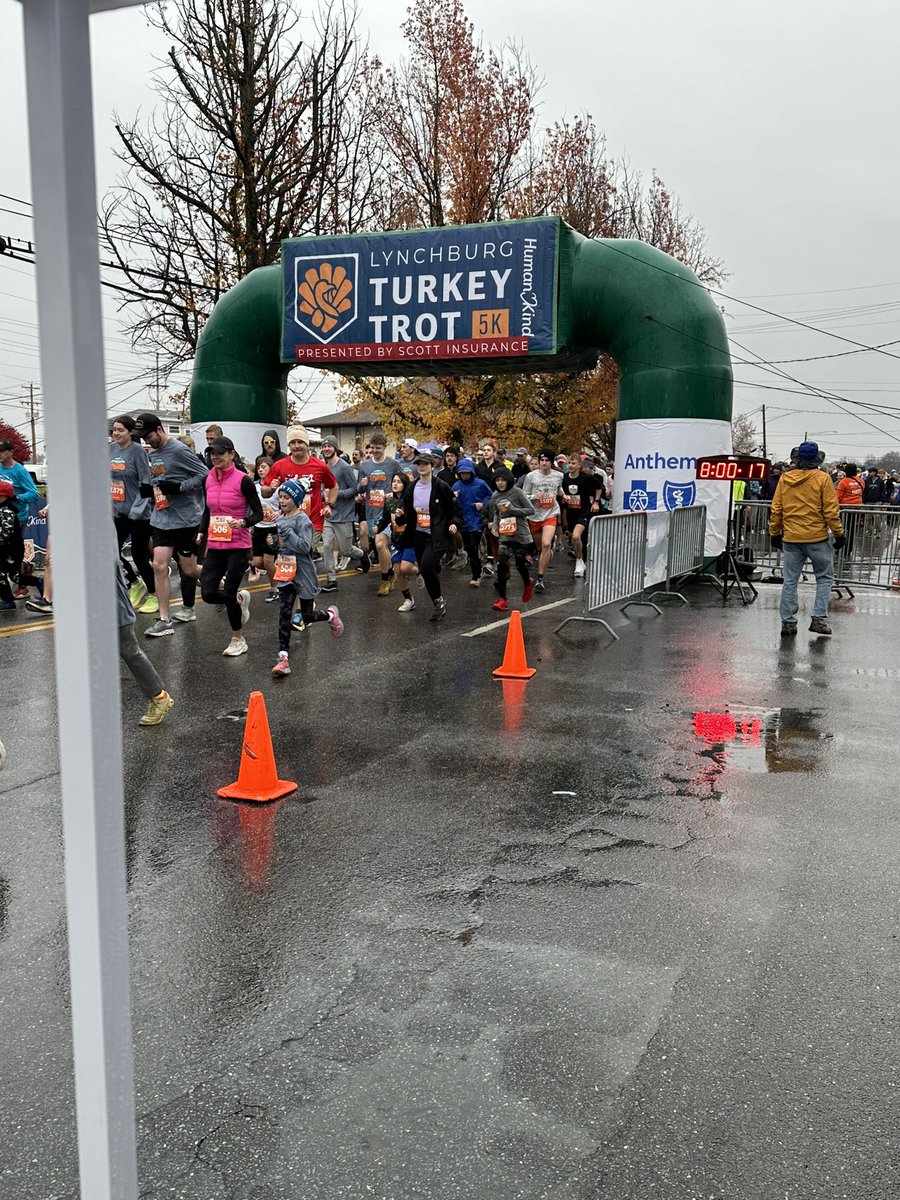 scottins's tweet photo. Rain or shine, we still enjoyed participating in the Lynchburg Turkey Trot by HumanKind! Thank you to those who joined us today, and good luck to those participating virtually. Most importantly, thank you for registering and giving back to our community. https://t.co/291xOzH23R