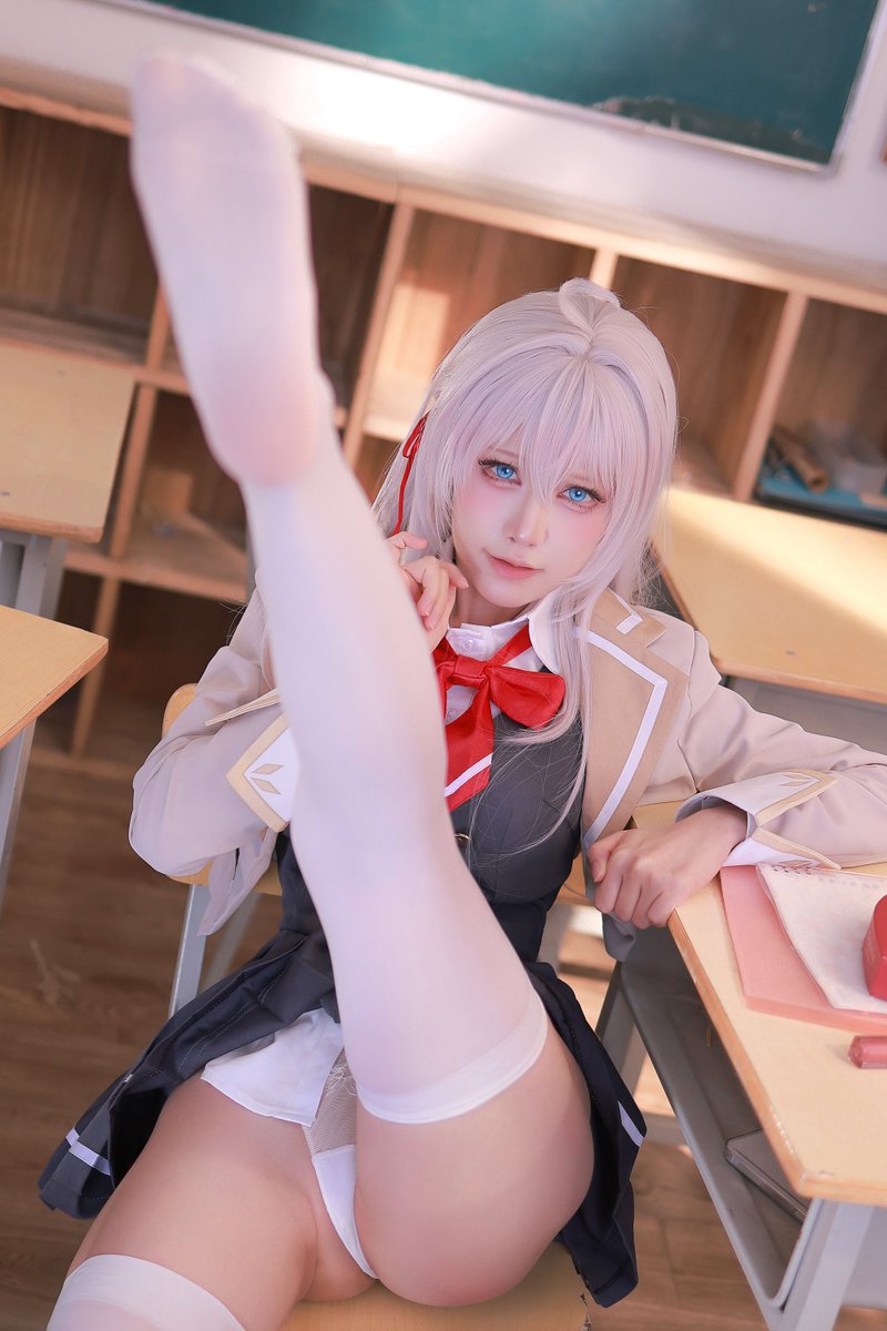 私に靴下を履かせて 💕
Help me put on my socks 💕

#ロシデレ アーリャAlya https://t.co/5uCXukIdTp