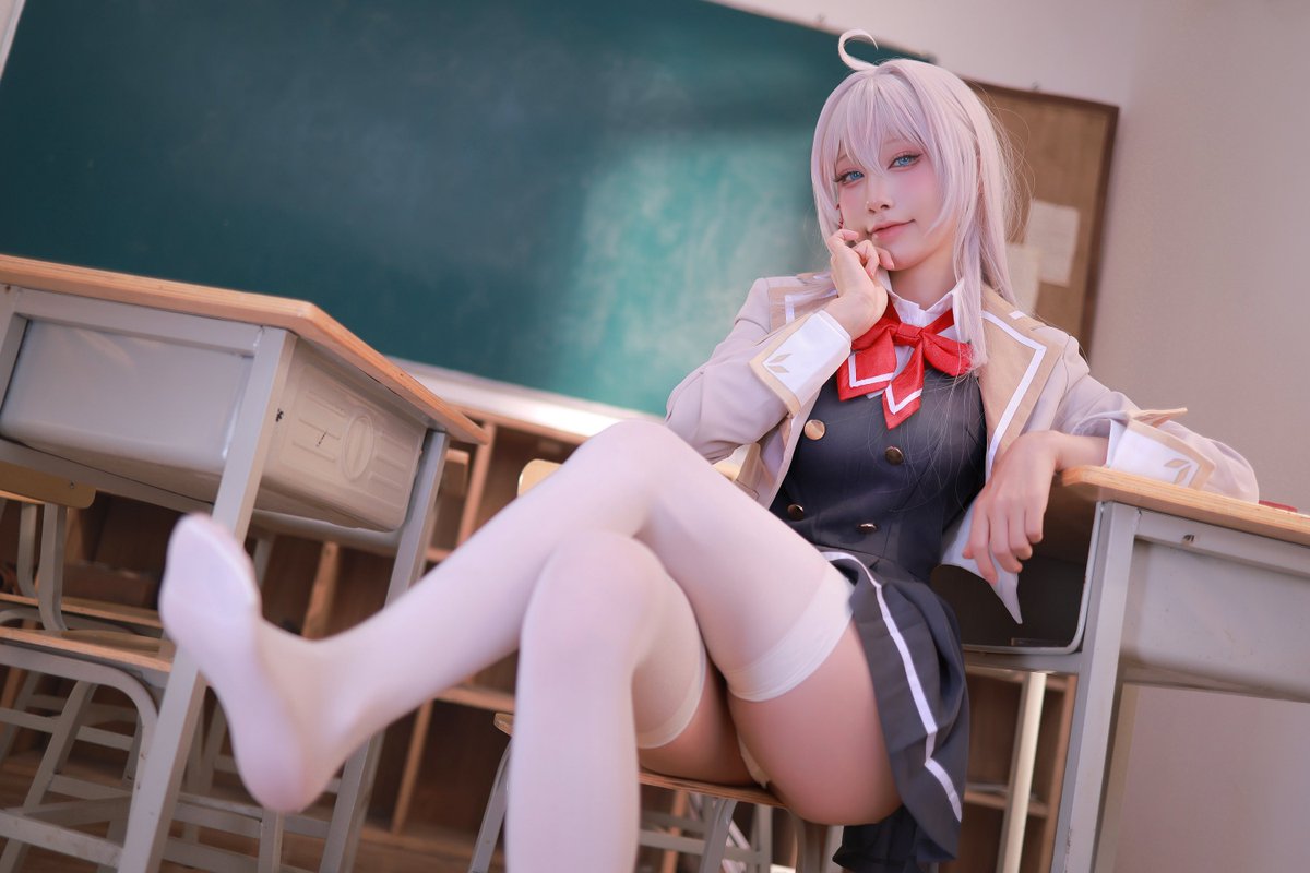 私に靴下を履かせて 💕
Help me put on my socks 💕

#ロシデレ アーリャAlya https://t.co/5uCXukIdTp