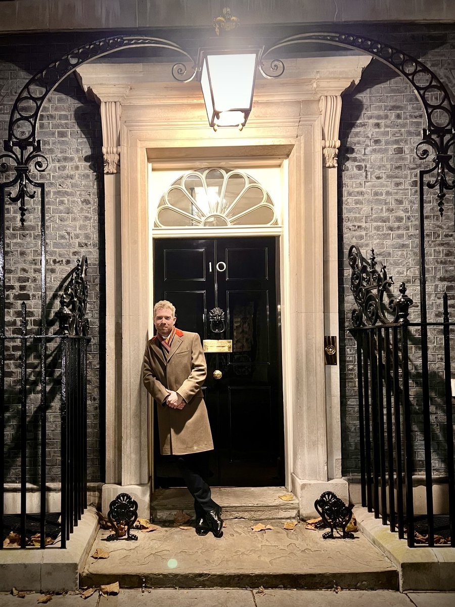 Zeb Soanes (@zebsoanes) on Twitter photo Join me tonight at 9pm on <a href="/ClassicFM/">Classic FM</a> for NOTES FROM DOWNING STREET — an intimate chamber concert performed by the <a href="/RNSinfonia/">Royal Northern Sinfonia</a> from the very heart of government. Join me tonight at 9pm on <a href="/ClassicFM/">Classic FM</a> for NOTES FROM DOWNING STREET — an intimate chamber concert performed by the <a href="/RNSinfonia/">Royal Northern Sinfonia</a> from the very heart of government.