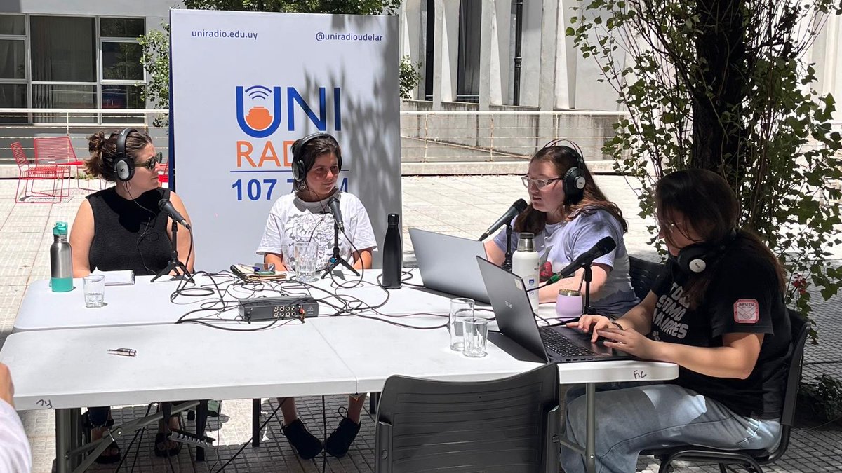 UNI Radio Udelar (@uniradioudelar) on Twitter photo 🔴AHORA | Recibimos a Juana Urruzola y Florencia Anzalone, integrantes del equipo que organiza las Jornadas Interdisciplinarias “Justicias, Antipunitivismos y Luchas Sociales” en <a href="/fcsudelar/">Facultad de Ciencias Sociales</a>
📻En vivo desde el patio de la <a href="/FicUdelar/">ficudelar</a> por la 107.7 FM o radios.com.uy/uni-montevideo/ 🔴AHORA | Recibimos a Juana Urruzola y Florencia Anzalone, integrantes del equipo que organiza las Jornadas Interdisciplinarias “Justicias, Antipunitivismos y Luchas Sociales” en <a href="/fcsudelar/">Facultad de Ciencias Sociales</a>
📻En vivo desde el patio de la <a href="/FicUdelar/">ficudelar</a> por la 107.7 FM o radios.com.uy/uni-montevideo/