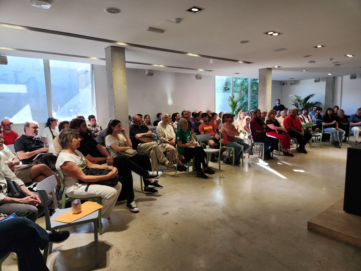 JND - Uruguay (@jnduruguay) on Twitter photo #Ahora encuentro Interjuntas: espacio de intercambio sobre el trabajo en el uso de sust. psicoactivas en los barrios de #Montevideo. Apertura a cargo del Sec. Gral. #JND <a href="/DanielRadioP/">Daniel Radío</a>, Mercedes Clara, Dir. De Desarrollo Social y Virginia Cardozo Dir. De Salud <a href="/montevideoIM/">Intendencia de MVD</a> #Ahora encuentro Interjuntas: espacio de intercambio sobre el trabajo en el uso de sust. psicoactivas en los barrios de #Montevideo. Apertura a cargo del Sec. Gral. #JND <a href="/DanielRadioP/">Daniel Radío</a>, Mercedes Clara, Dir. De Desarrollo Social y Virginia Cardozo Dir. De Salud <a href="/montevideoIM/">Intendencia de MVD</a>