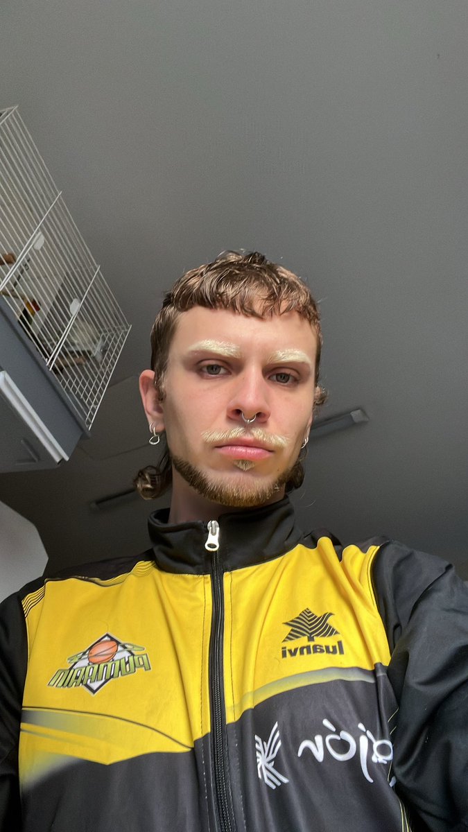 Dawid (@trashboatvevo) on Twitter photo 