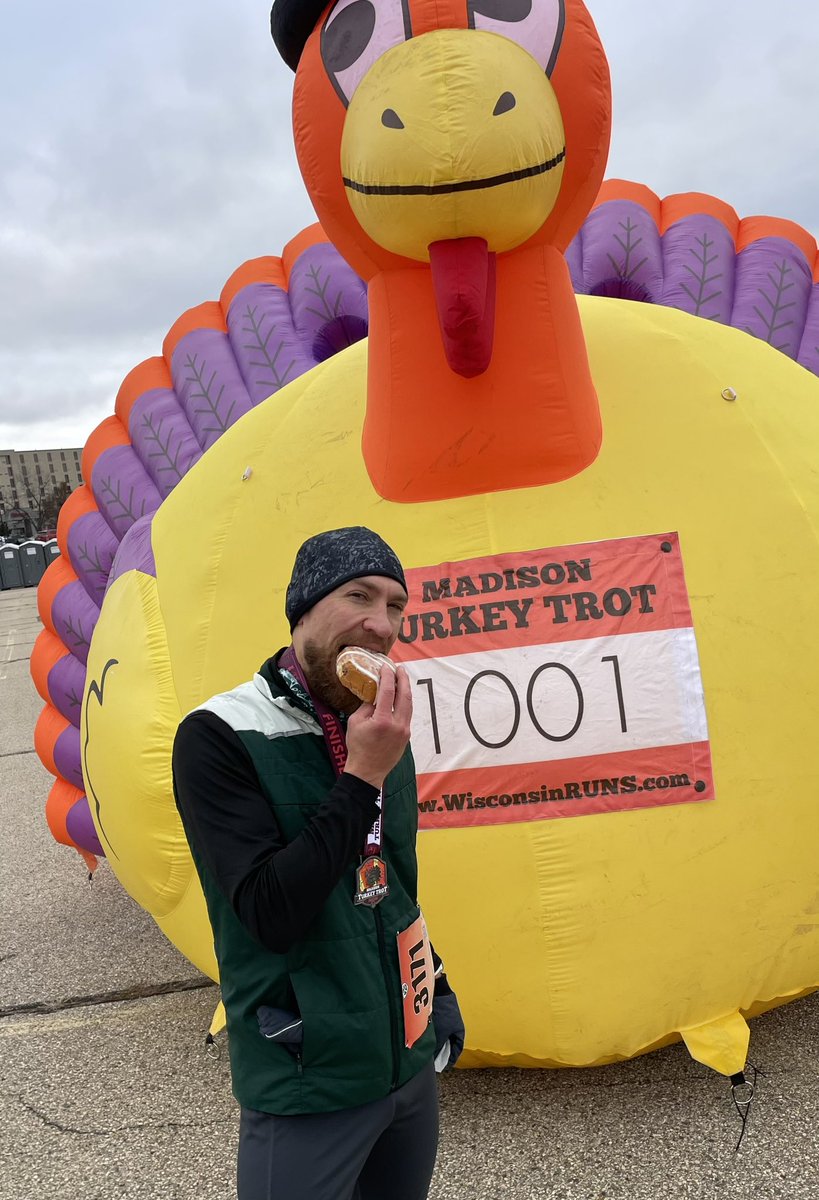 Chris Larson tweet media