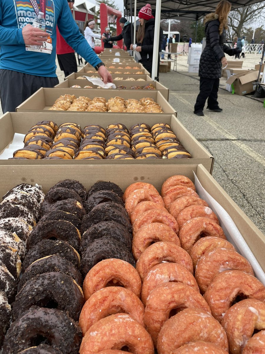 Chris Larson tweet media