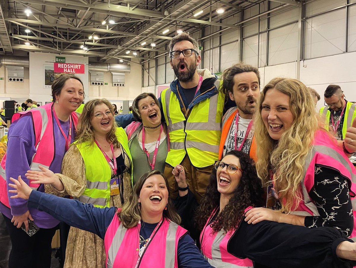 Thanks to everyone who came to see us and our lovely neighbours <a href="/claireaspiller/">Claire Spiller</a>, <a href="/StressedJenny/">Jenny Clements</a>, <a href="/Lookhappy/">Joe Latham Illustration</a> and <a href="/LukeHyde/">The ghost of Luke</a> at <a href="/ThoughtBubbleUK/">Thought Bubble Festival</a> weekend! We’re gonna have our new comics and merch on Etsy for Black Friday so keep an eye out for our discount code tomorrow! 🥰