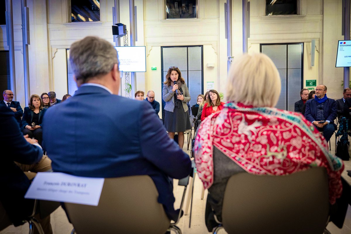 François Durovray (@durovray) on Twitter photo Heureux d’accueillir de nombreux maires de l’#Essonne aux côtés de <a href="/CaVautrin/">Catherine Vautrin</a> ! Offrir plus de liberté, de moyens et de marges de manœuvre aux collectivités, simplifier le quotidien des édiles : nous sommes à votre écoute mais surtout d’autant plus attentifs à vos préoccupations Heureux d’accueillir de nombreux maires de l’#Essonne aux côtés de <a href="/CaVautrin/">Catherine Vautrin</a> ! Offrir plus de liberté, de moyens et de marges de manœuvre aux collectivités, simplifier le quotidien des édiles : nous sommes à votre écoute mais surtout d’autant plus attentifs à vos préoccupations
