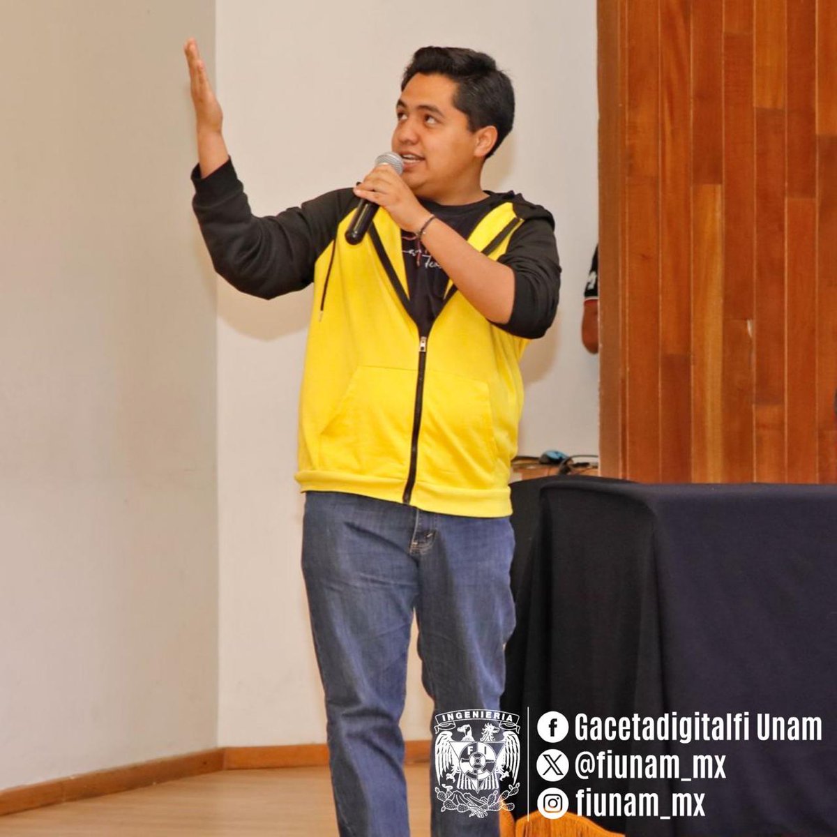 Ingeniería UNAM (@fiunam_mx) on Twitter photo El día de ayer, se llevó a cabo el conversatorio de estudiantes Redefiniendo los recursos y necesidades de México🇲🇽, con la intención de reflexionar sobre el futuro de nuestro país e inspirar a las nuevas generaciones. ✨
#CulturaEnLaFI
<a href="/SocialesyHum_FI/">DCSyH FI UNAM</a> El día de ayer, se llevó a cabo el conversatorio de estudiantes Redefiniendo los recursos y necesidades de México🇲🇽, con la intención de reflexionar sobre el futuro de nuestro país e inspirar a las nuevas generaciones. ✨
#CulturaEnLaFI
<a href="/SocialesyHum_FI/">DCSyH FI UNAM</a>