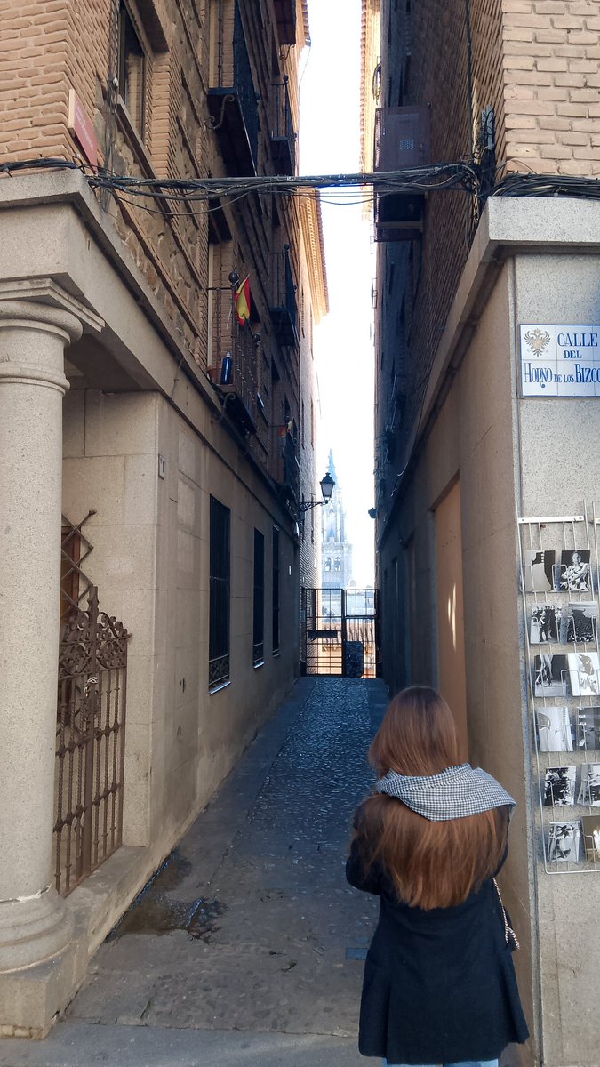 FanaticJONS's tweet photo. 🕍 Me encanta pasearme por la zona del Alcázar y sus calles aledañas. Si llevas la historia en las venas solo puedes pensar en qué allí se libro una de las resistencias más brutales.

#Toletvm 
#Toledo 
#España 
#Alcazar https://t.co/wbmEnFQwmI