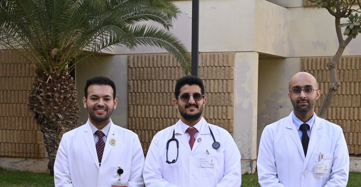 DrKhaledAlqarni's tweet photo. Today is @fawazhamri’s last day as Chief Resident of the Internal Medicine Program at KFSHRC for 2024-2025. 

On behalf of myself as Program Director and all the residents @KFSHRC , THANK you for the amazing work you’ve done my friend. Your efforts have made a lasting impact on the IM program and everyone you’ve helped.

A lot of great memories were made along the way! 🤩

We wish you all the best in your next chapter in oncology!

#OncoNephrology_يجمعنا 😁
#KFSHRC
#Matching2024
#Matching2025
#KFSHRC_IM