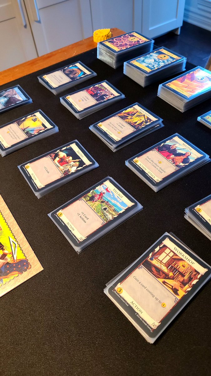 TFTG_Podcast's tweet photo. #Dominion:

Father of deckbuilding games, it plays well at 2, is very dynamic, and the variable setup makes it very replayable🏰

Precursor de los juegos de deckbuilding, funciona genial a 2, los turnos son dinámicos y las diferentes pilas de acciones le dan mucha rejugabilidad🪙 https://t.co/JTUYnYxud5