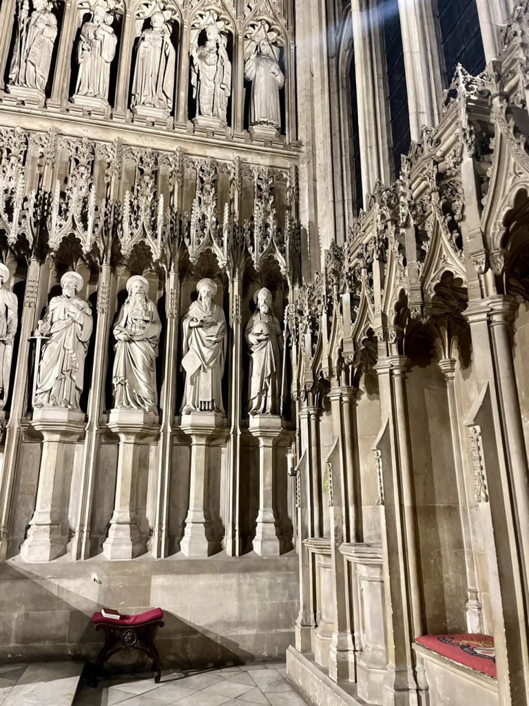 Emily Gee tweet media