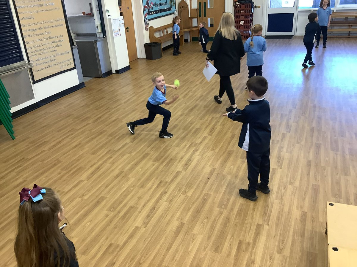 St_Andrew_Apost's tweet photo. Year 2 practised their sending and receiving skills during PE this week #successfulSATA #sataPE https://t.co/IIc2PIMcDK