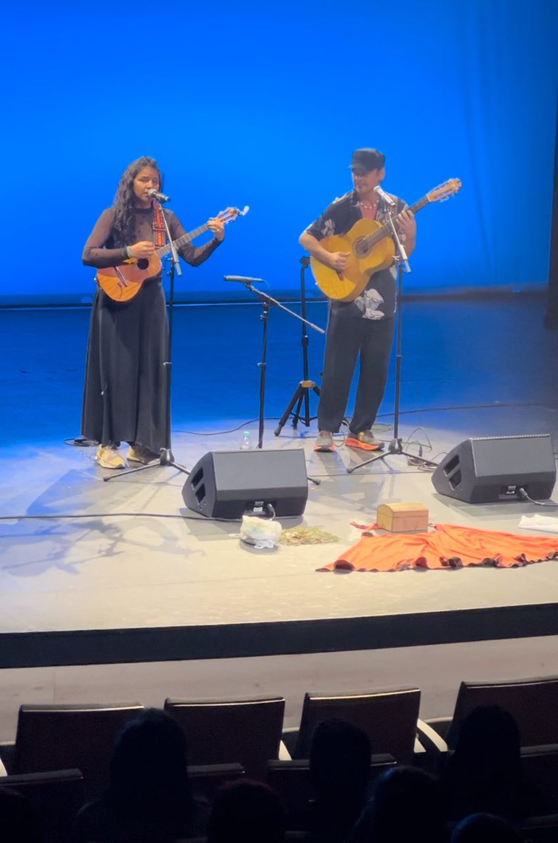 CsiviComunes's tweet image. 🌱 Este evento nos invita a reflexionar y aplaudir las narrativas de reconciliación que emergen del talento y el compromiso de quienes siguen firmes en su apuesta por la paz.

#ArtePorLaPaz #FirmesConElAcuerdo #CulturaDeReconciliación #ConstruyendoPaz