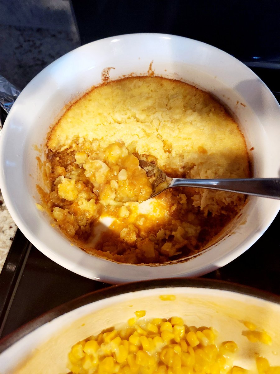 Valeri24's tweet photo. @joshtweeterson Mooshy level 8 out of 10. Will never look at sweet potato casserole the same way again 😂 https://t.co/aPCEPi3iLJ