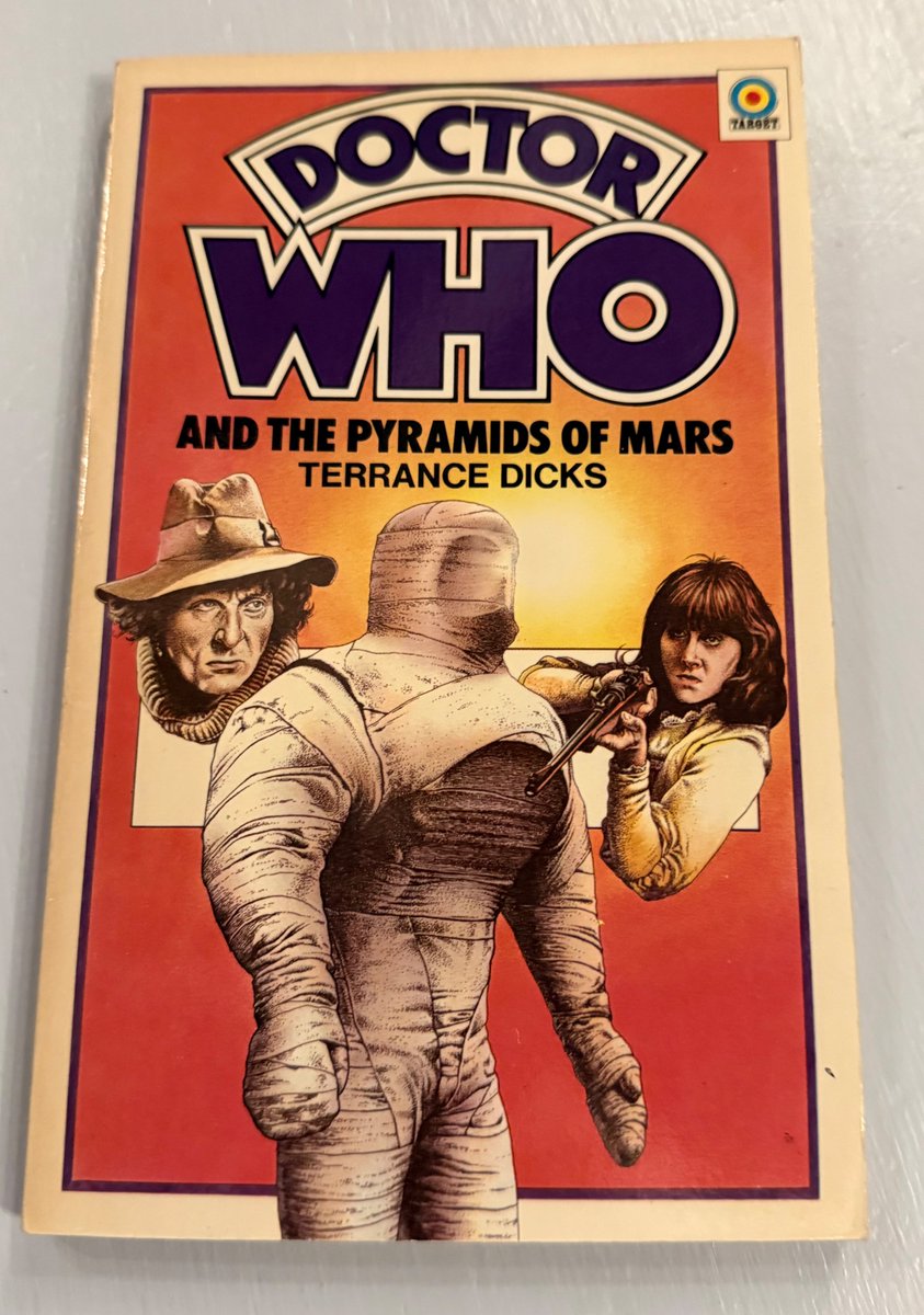 Simmonsorama's tweet photo. @ianberriman Fantastic - what a great cover! Didn’t know there was one with the newer logo &amp;  artwork - here’s my version - and the source of my confusion 🤔 https://t.co/u6AhJAye31