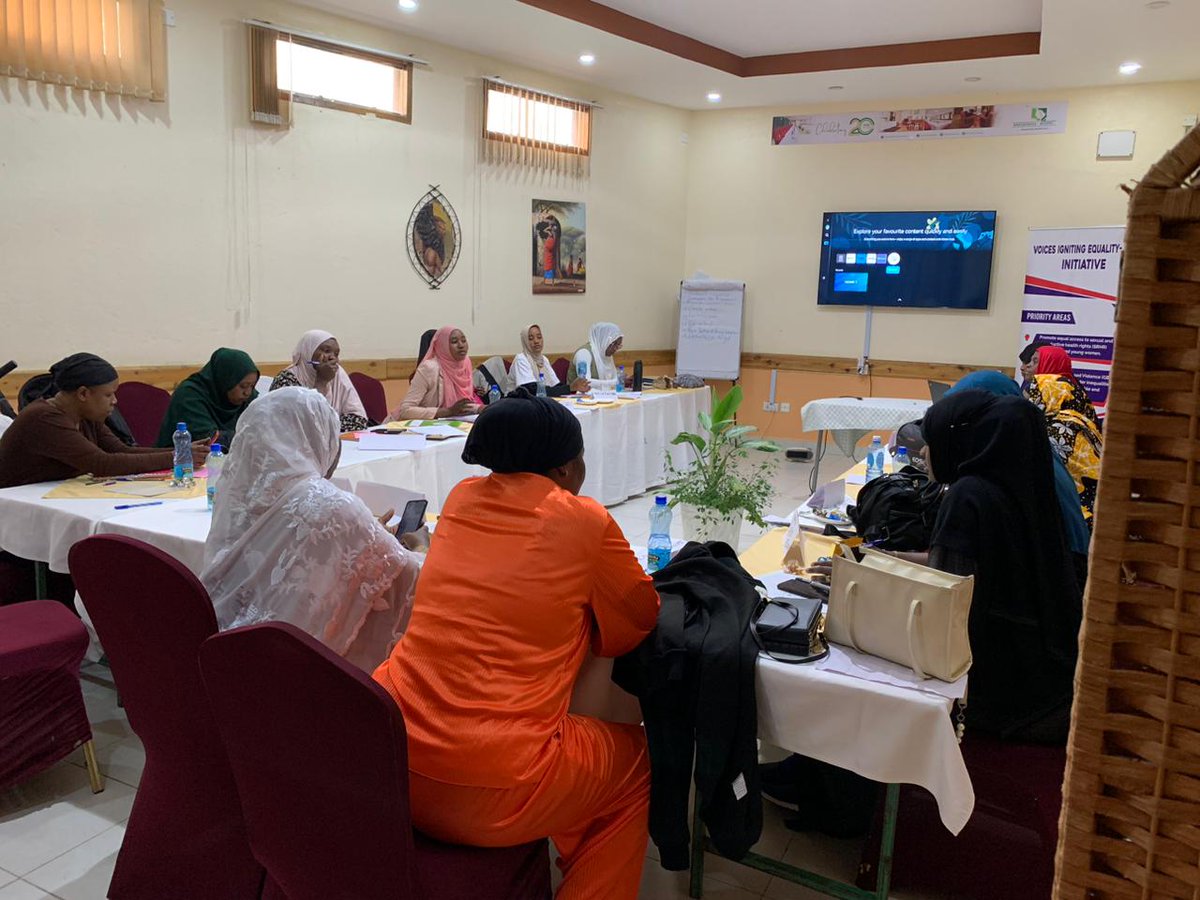 superb_cbo's tweet photo. Day 2 of Resource mobilization &amp; fundraising workshop, we engaged our staff &amp; volunteers in different fundraising strategies specifically focusing on proposal writing for feminist #WROs.The participants were taken through donor mapping &amp; cultivation &amp; techniques for fundraising https://t.co/waYtzjjuUh