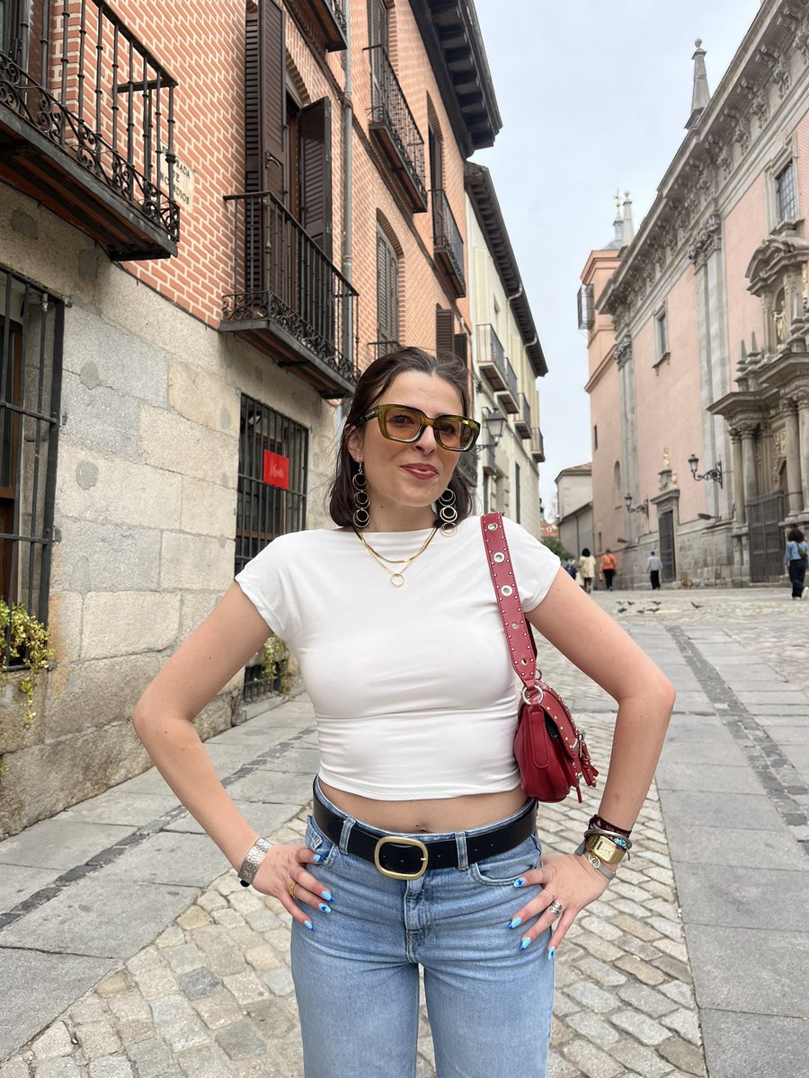 lucía tweet media
