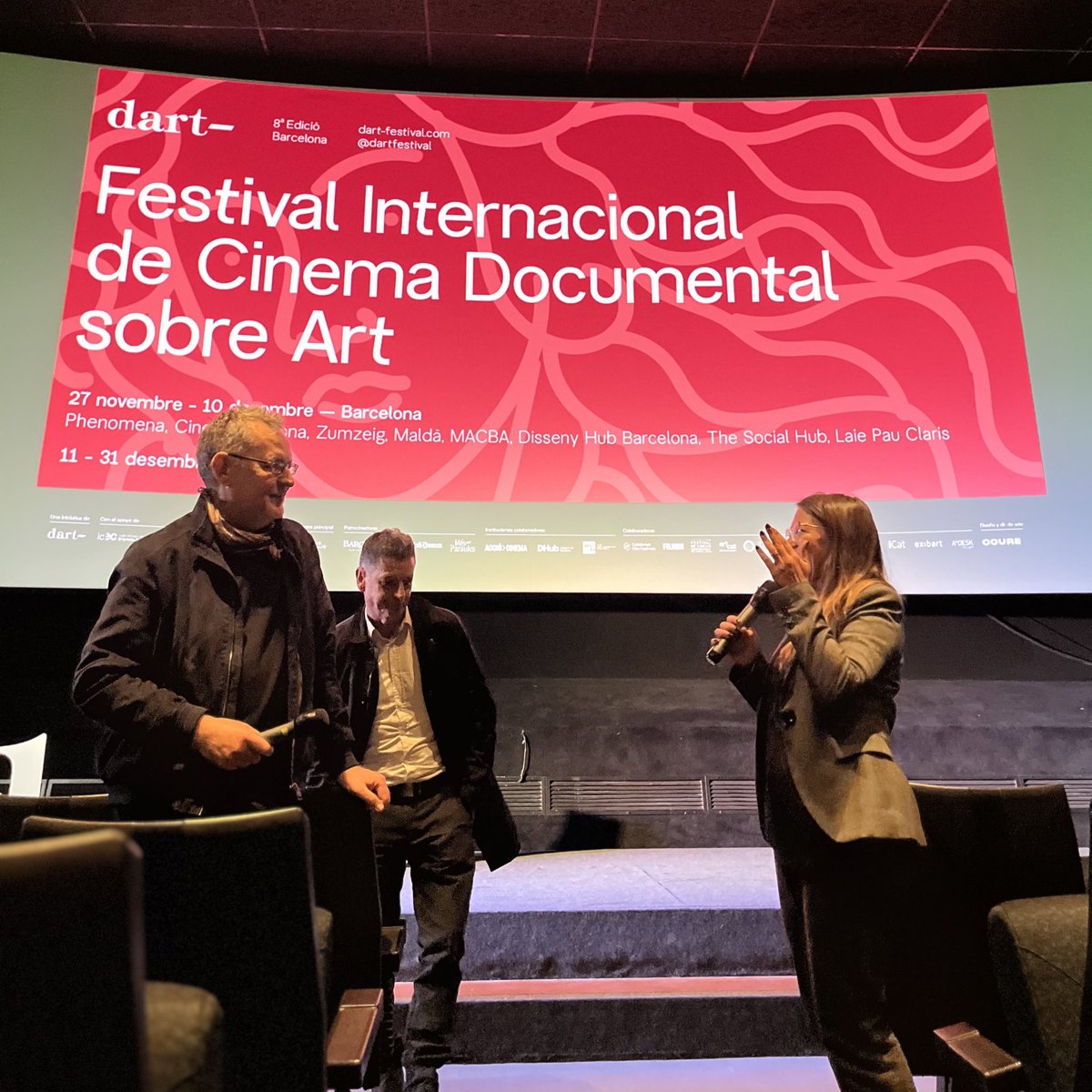 DartFestival's tweet photo. Segona sessió del dia als @Cinemes_Girona. A 🎞️ ARTEFACTO 71, Carlos Essmann segueix a l’artista Martí Anson
#Dart2024 https://t.co/SNnfcyd4Rm