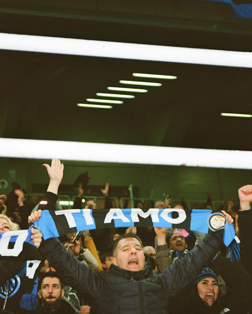 Inter_br's tweet photo. Uma noite para a história 🖤💙🎞️
#ForzaInter #UCL #InterRBL https://t.co/MzYoFqso6l