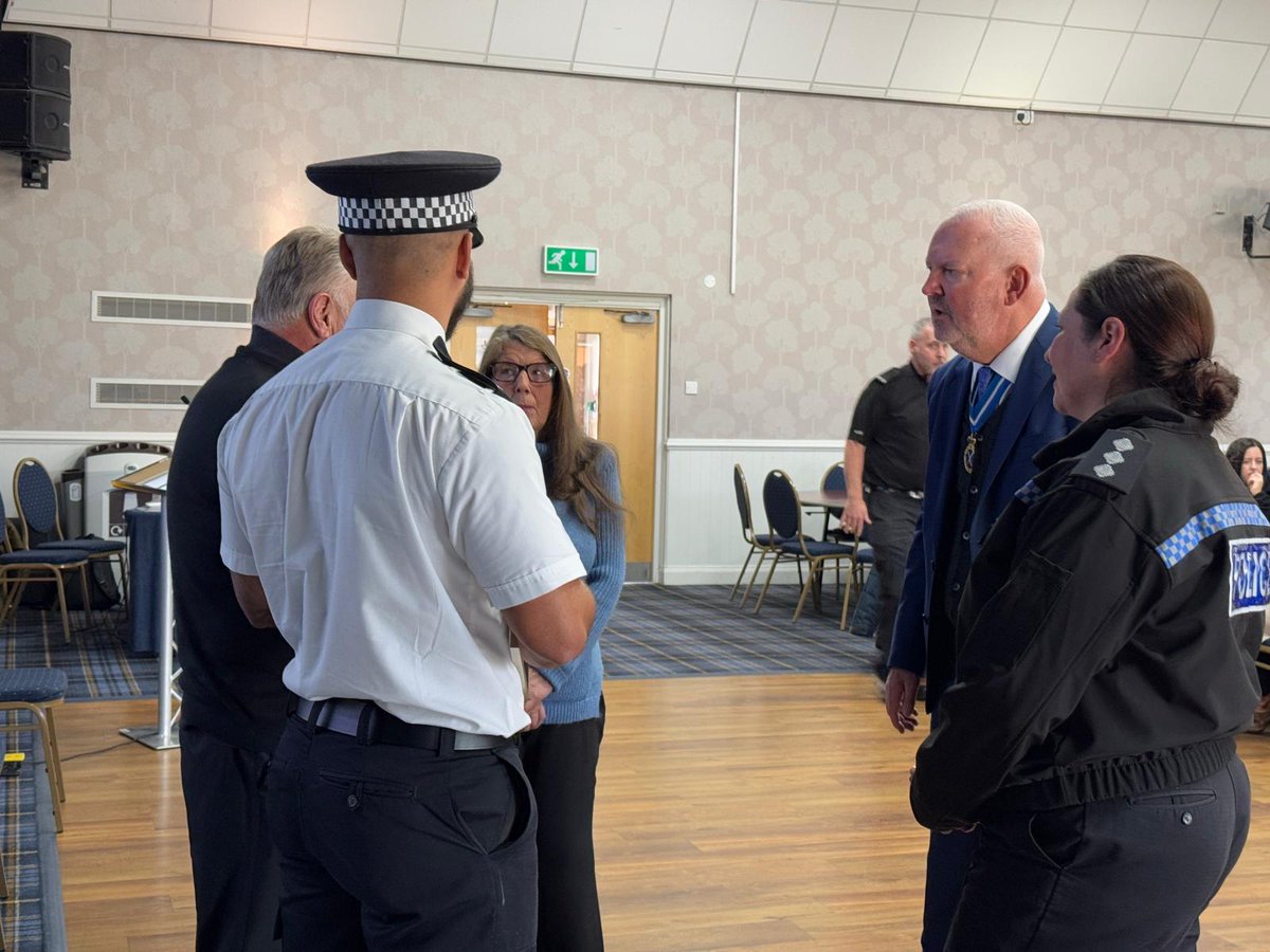 lovely event this morning together with our special guest speaker Doug Wright MBE reward and recognition of the great work of our staff within initial police training. Inspiring speech Doug Wright of his life journey. Thank you to chief Inspector Sarah Tambling for supporting