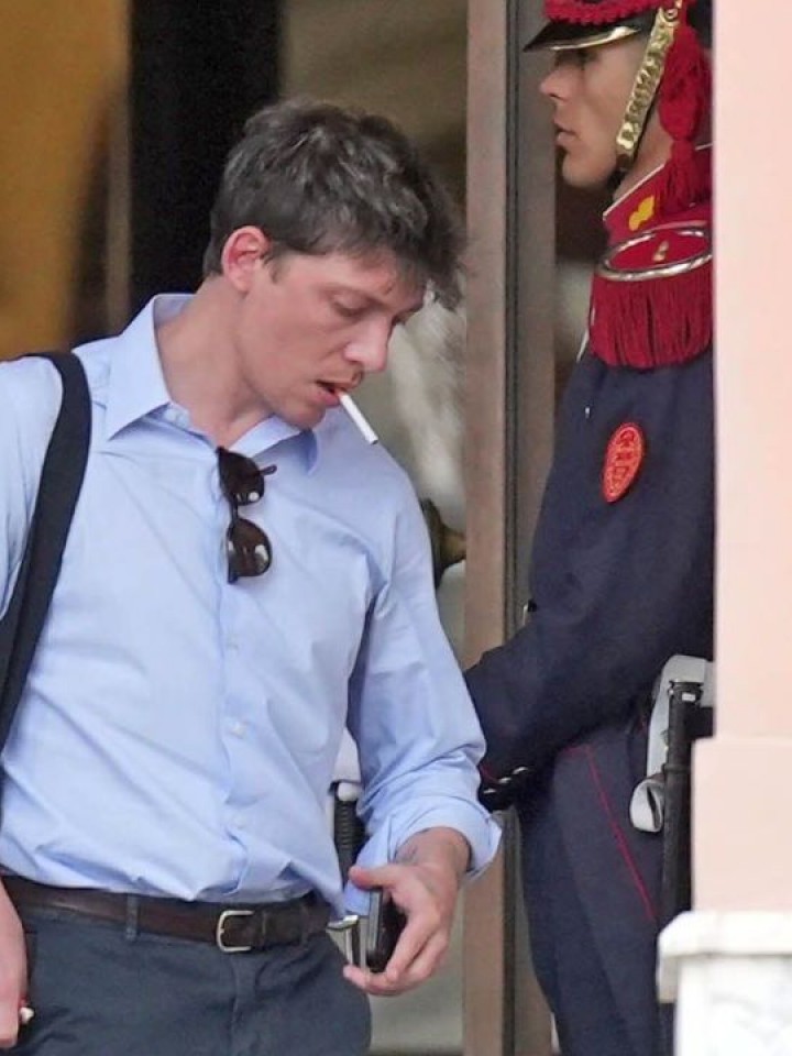 4ndyWS's tweet photo. De Tommy Shelby al Pity Álvarez sin escalas. https://t.co/DPh4qa19CT