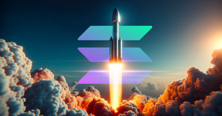 emil_btc's tweet photo. 1/ ALTCOIN SEASON IS COMING 🚨

The next 5 months could be life-changing! 🚀
Here’s why the data is screaming opportunity:
MACD just printed a GOLDEN CROSS on the 2-week timeframe

Fresh liquidity is entering altcoins
Alts still have LOTS of catching up to do
Let me break it down 👇