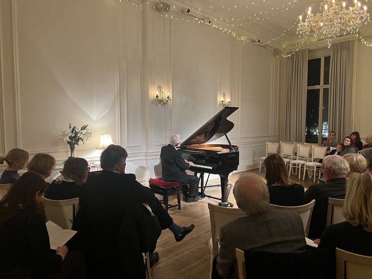 Filip Slipaczek (@fslipaczek) on Twitter photo Attending tonight’s #Chopin Piano Concert by Anthony Adkins <a href="/ognisko_polskie/">Ognisko Polskie</a>
Polish Culture at its finest at The UK’s Premier Polish Establishment. Attending tonight’s #Chopin Piano Concert by Anthony Adkins <a href="/ognisko_polskie/">Ognisko Polskie</a>
Polish Culture at its finest at The UK’s Premier Polish Establishment.