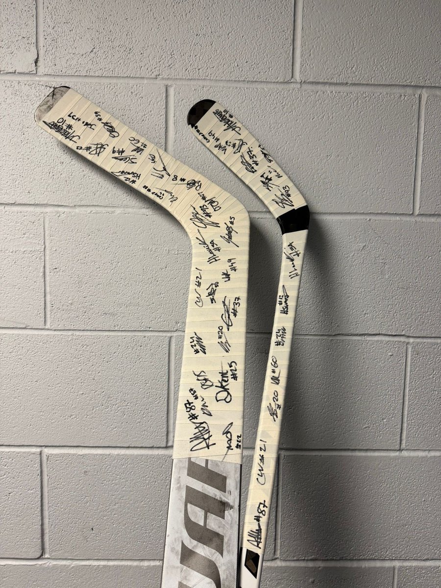 NIHLBlaze's tweet photo. The IDP Coventry NIHL Blaze are set to raffle off the below to two sticks. 

Tickets to enter into the raffle can be purchased on the night of our next home game, Saturday 7th December, against the Tigers 2 - a winner will be drawn that evening, as well. 

#COYB🐲 | #WeAreBlue https://t.co/jfJ1lsmMt6