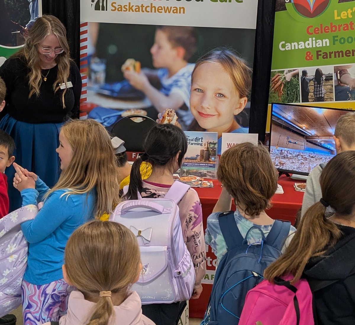 🌾 Happy Agribition Week! 🌾 Stop by our booth in the International Trade Centre hallway to explore virtual reality farm tours, grab an Open Farm Days coloring sheet, and learn about Saskatchewan farm life. Open daily 10 AM - 6 PM. 📍 Details: agribition.com