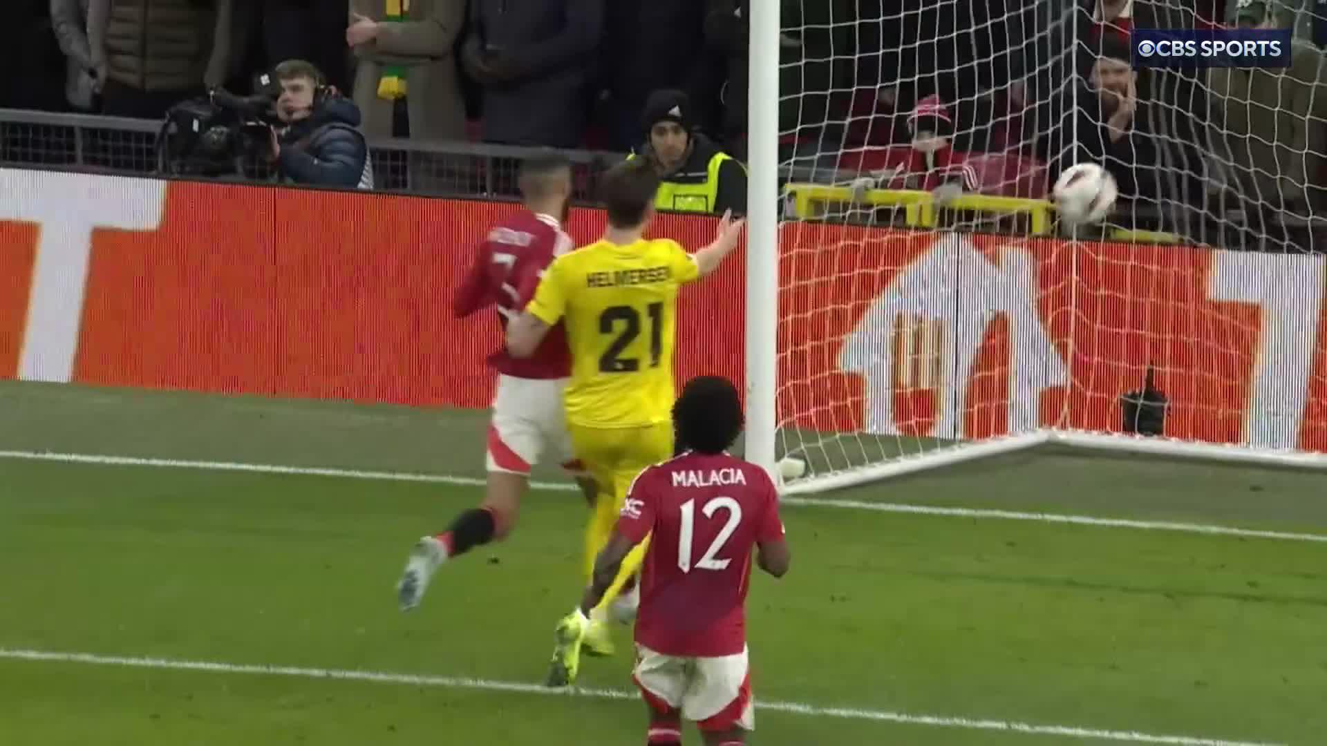 BODØ/GLIMT HAVE TURNED IT AROUND IN FOUR MINUTES TO SILENCE OLD TRAFFORD 🔥