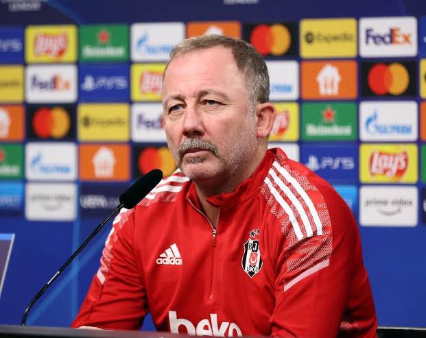 Yaşadığımız rezillik sizi tatmin ettiyse,hadi abi uğraştırmayın alın hocamı şampiyonluğa oynayalım.
<a href="/Besiktas/">Beşiktaş JK</a> #sergenyalcın #fikretorman