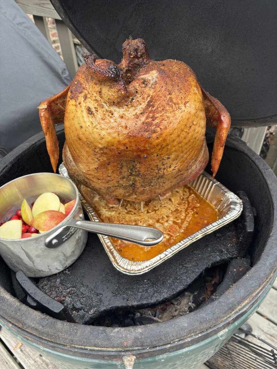 Happy Thanksgiving ! 
#nephbbq