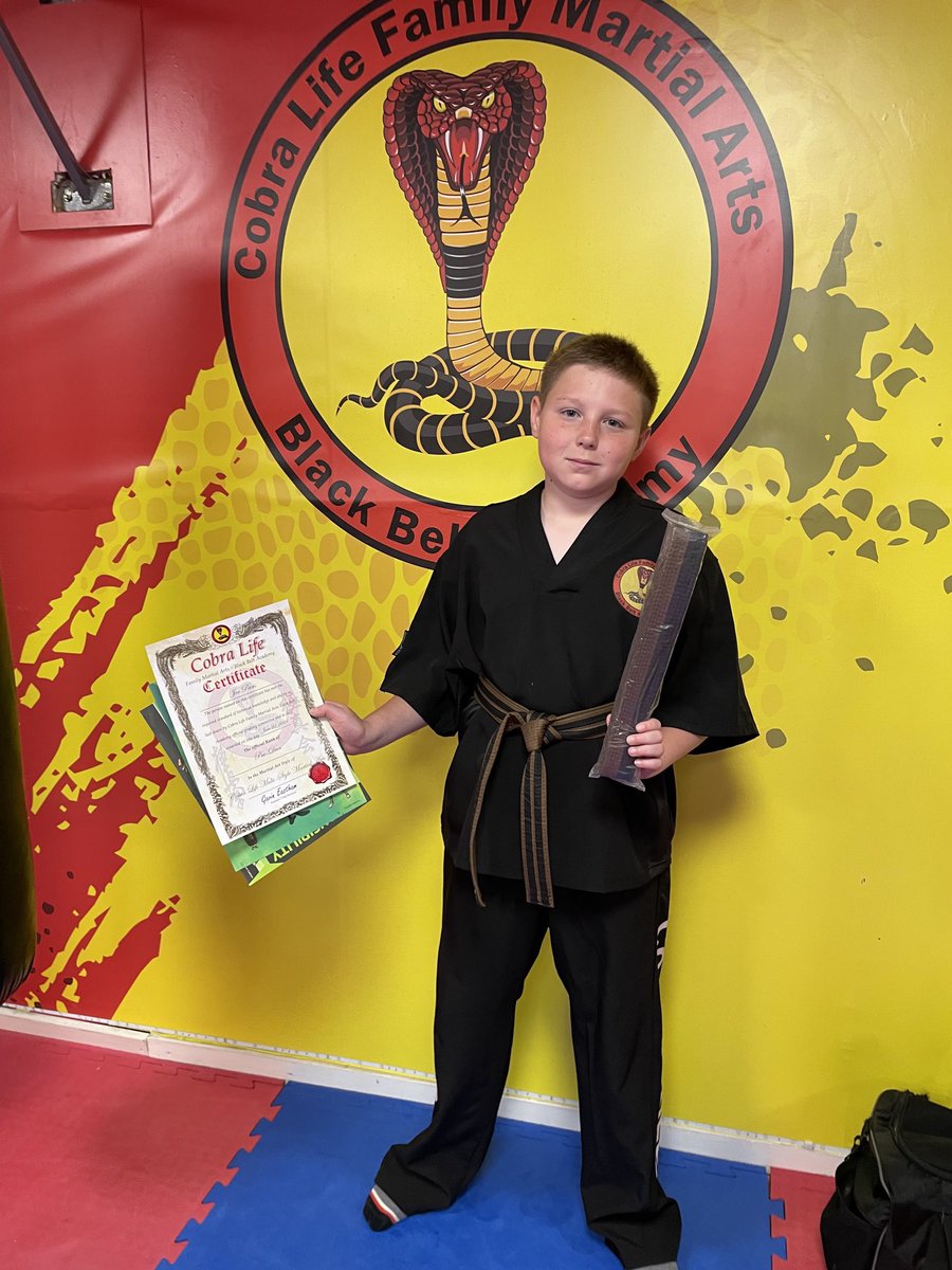 #NWalesHour 
#martialartsschool 
#LifeLessons 

A fine example of hard work gaining the utmost respect..
Here’s another Big recommendation for that top guy Gavin <a href="/CobraLifeFMA/">Gavin Eastham</a> 

Sign your kids up to <a href="/CobraLifeFMA/">Gavin Eastham</a> in the first part of 2025 at cobralife.co.uk