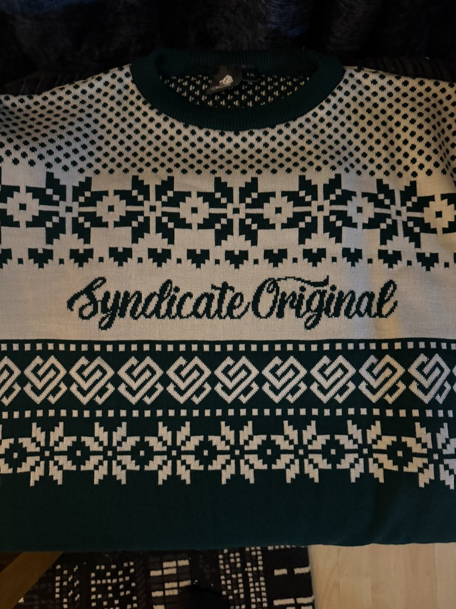 Commando_Nero's tweet photo. @Syndicate @SyndicateOG it looking like a warm Christmas thanks for the new jumper can’t wait to wear it https://t.co/ZMP7sDl0f6