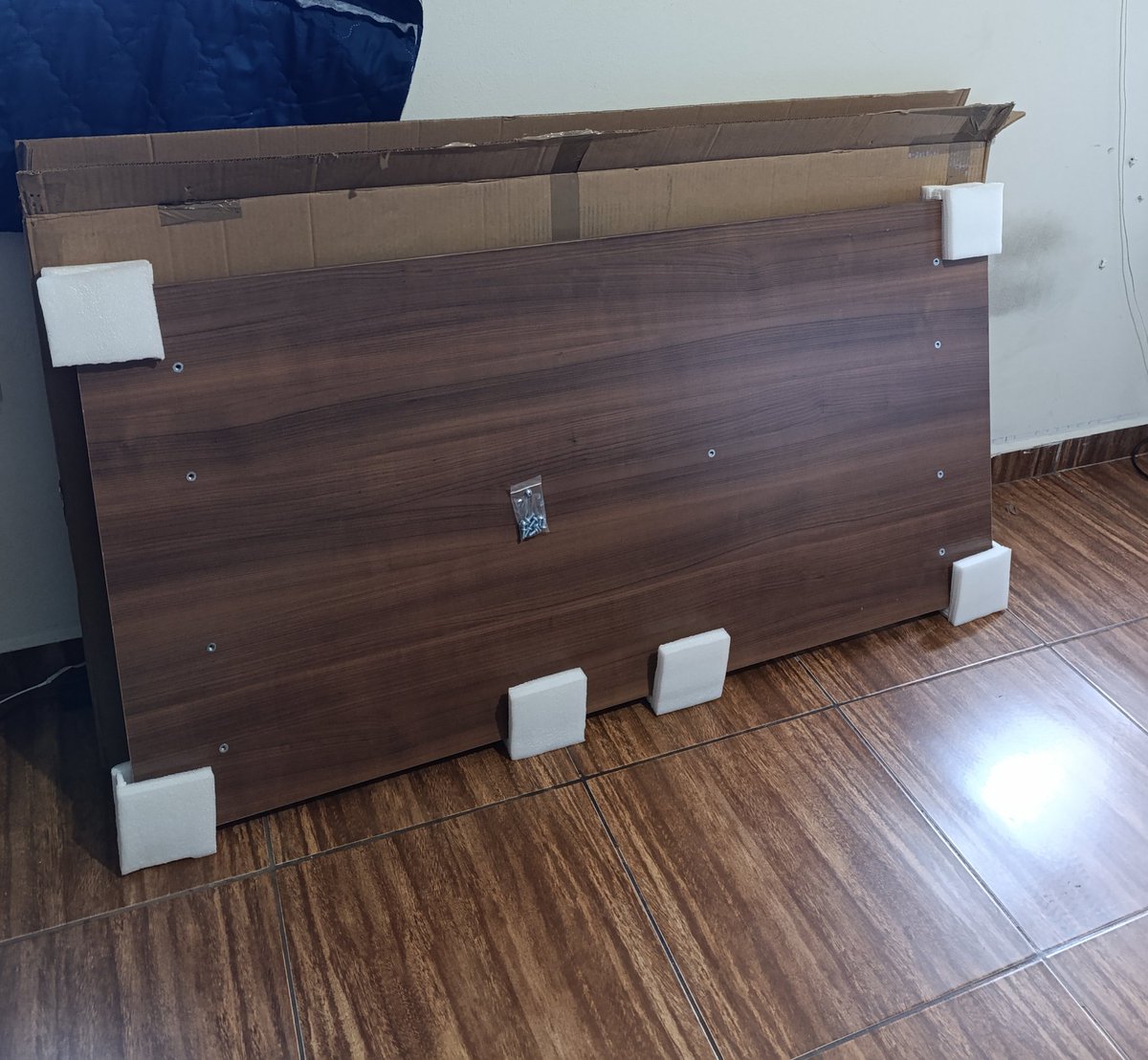 Pues fui estafado plebes🤣 ... Llegó la mesa que compre en <a href="/DDTECHMX/">DDTECH</a>  PERO... Solo la base! ....  Que show mi DDtech ? Pensé que eran de confianza .