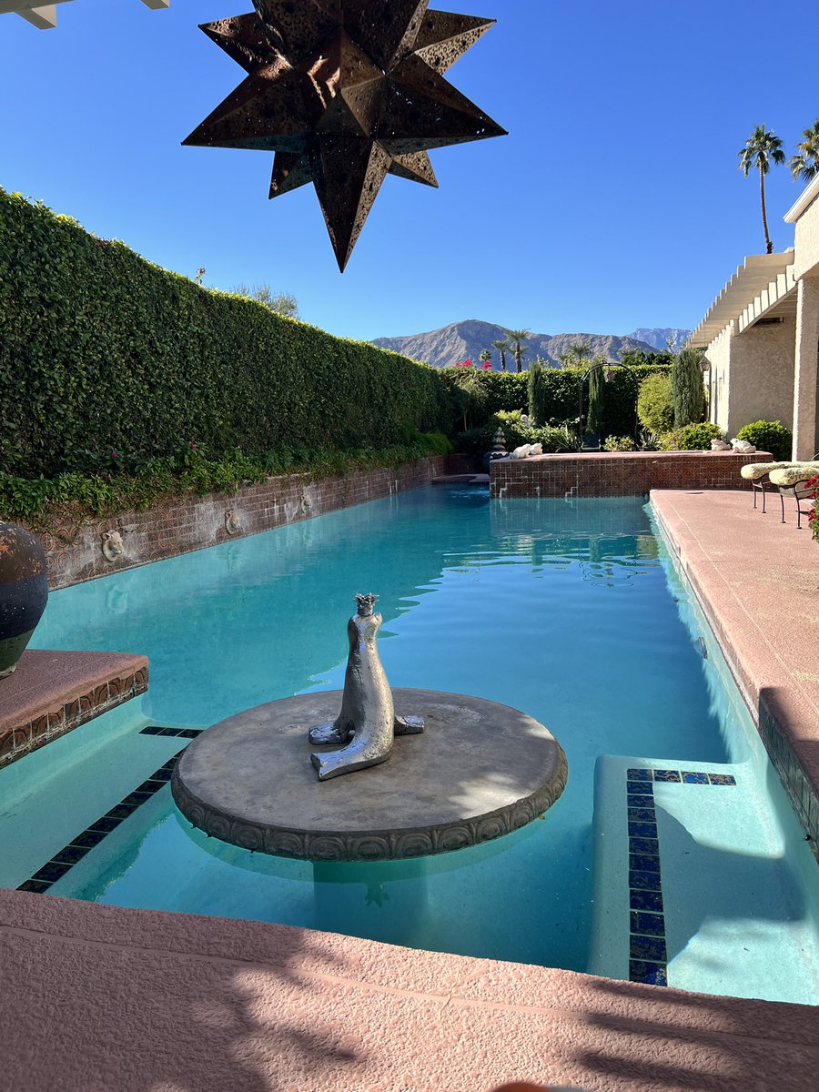 Alberto B Mendoza tweet media