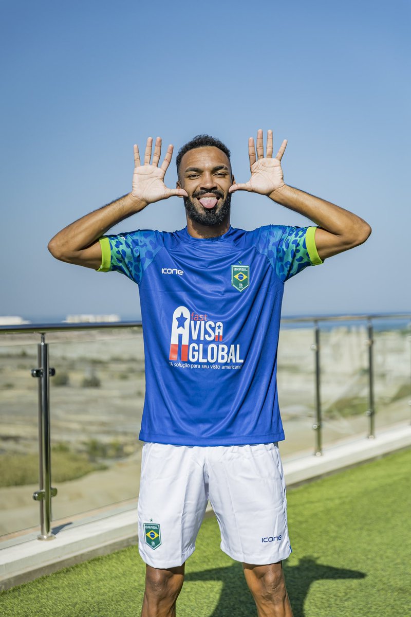 Feliz &amp; motivado. Grato a Deus pela oportunidade de defender e realizar um sonho de defender meu país em uma copa do mundo! 🔥🇧🇷❤️🚀

— Salmos 37:5 🤍🙌🏽