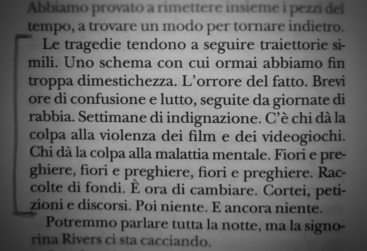 Poi niente.
E ancora niente.

L'ultima cosa bella sulla faccia della terra, Michael Bible 

#Adelphi
