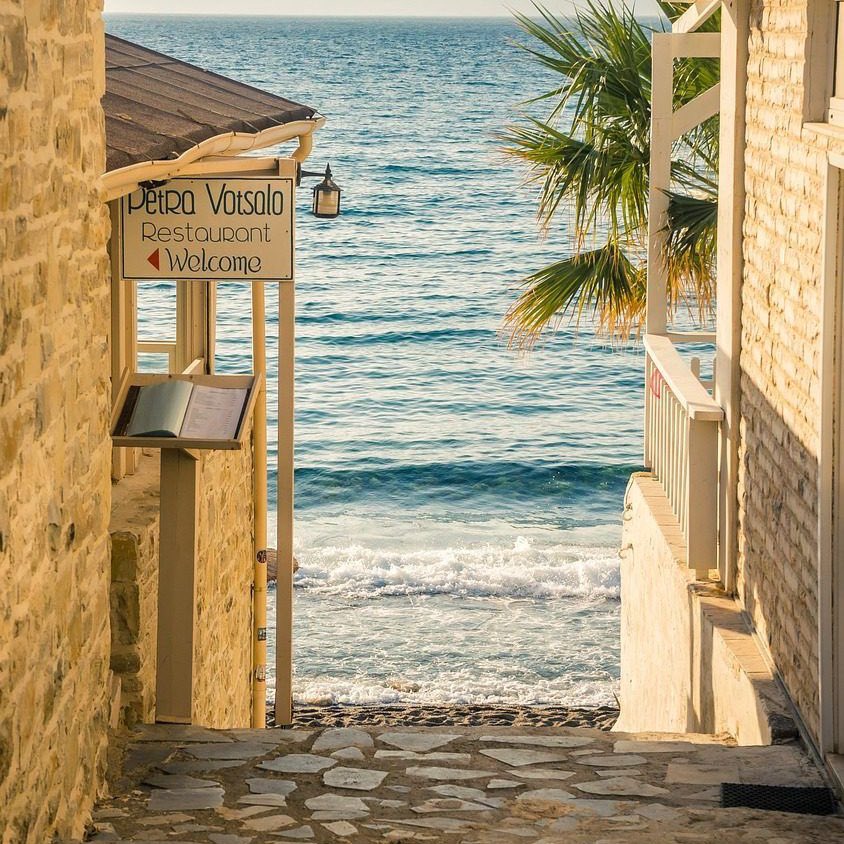 ⠀
                          
                           #HarborofSerenity 🍾

⠀