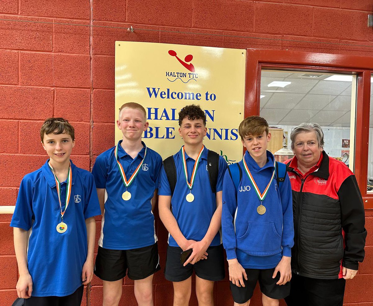 bls_pe's tweet image. Our u13 team were semi finalists losing to Wilmslow and our u16 team are Cheshire Champions beating Leftwich in the final! They move on to the regional competition! #TeamBLS #Allez