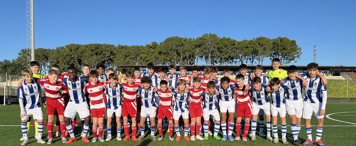 Day 1 at the Surf Cup for our U11, U12, U13 and U14s!

#AcciesAcademy

✈️🇪🇸⚽️🏆🔴⚪️