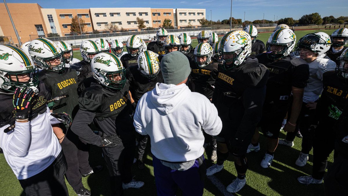 Happy Thanksgiving! FW Benbrook has a lot to be thankful for. #TXHSFB 

Fort Worth ISD football will play in the regional semifinals for the first time in 24 years. Here is an inside look into Benbrook football's program &amp; historic 2024 season. FULL STORY: star-telegram.com/sports/dfwvars…