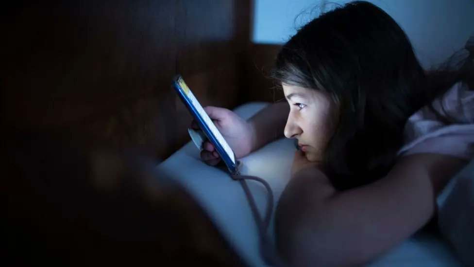 3dcandy's tweet photo. Australian Senate approves social media ban for under 16’s https://t.co/kz77MsBM7y https://t.co/JFW2hM58qs