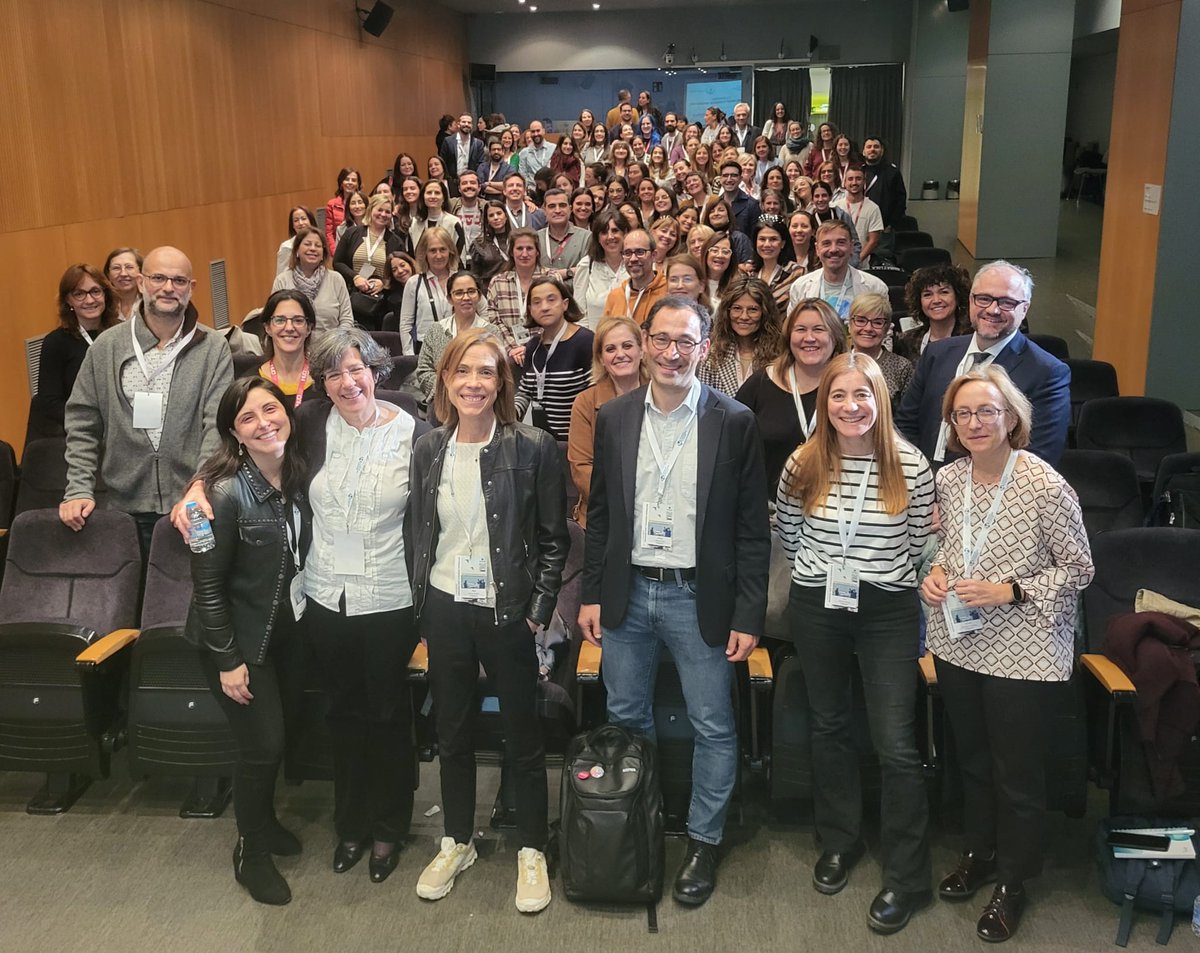 hospitaldelmar's tweet photo. Tanquem una primera jornada brillant del I Congrés Síndrome Post-Cures Intensives

#HumanitzacióMAR #UCI #1CPICS https://t.co/r9zS5Z8o6e