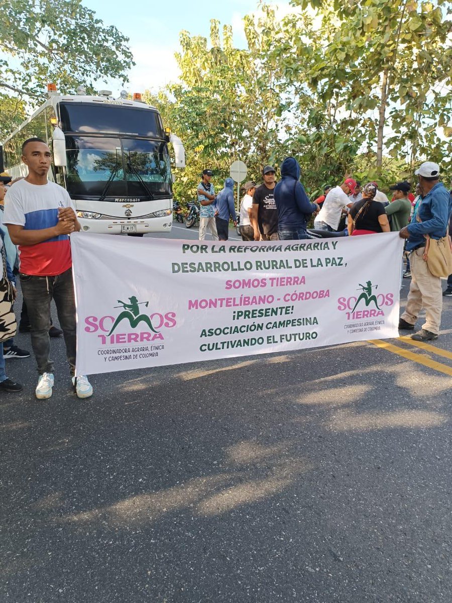 ComunesCoL's tweet photo. #NosMovilizamosPor En conjunto, estos puntos buscan fortalecer los derechos y el bienestar de los campesinos y promover su inclusión en el desarrollo social y económico para atacar las causas estructurales del conflicto y garantizar bienestar al conjunto de la sociedad colombiana.