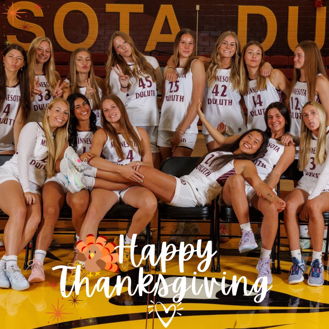 UMDWomensBBall's tweet photo. Happy Thanksgiving from UMD Wbb🦃 https://t.co/HuLbPubYte