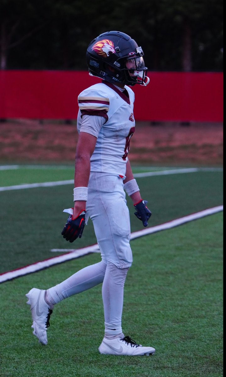 hudl.com/v/2R2TZd 

8th grade season highlights here