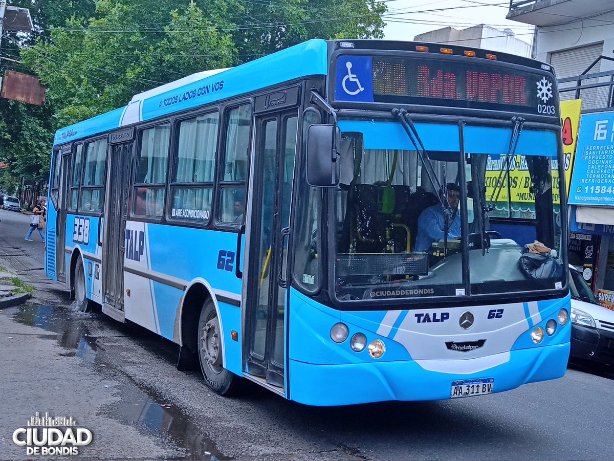 CiudadDeBondis's tweet photo. TODAVÍA SIRVE
Urgido de renovar y cubrir vacantes en la #Linea338 y #Linea406, #UnionPlatense recurrió a un lote de #Metalpar #MBOH1621 renovados de la 273, los cuales van recibiendo el nuevo corte.
En el caso de los 338, también les están poniendo asientos altos y cortinas. https://t.co/oY9LeSLKLc
