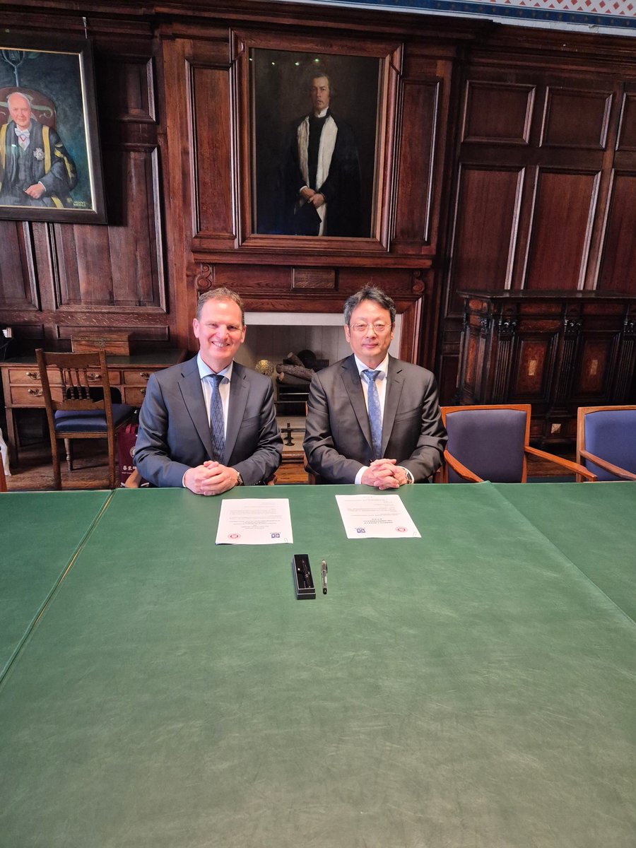 UofG_cSCAN's tweet image. 🚨BIG News!🚨 NEW Joint @ECNUER @UofGlasgow Centre for Intelligent Social Agent Research! Driving cutting-edge research at intersection of Psychology & AI. Special thanks to Profs Shuguang Kuai @rachaelejack & @chen_zhou151 @UofGPsychNeuro @UofGMVLS for bringing this to life!🌟